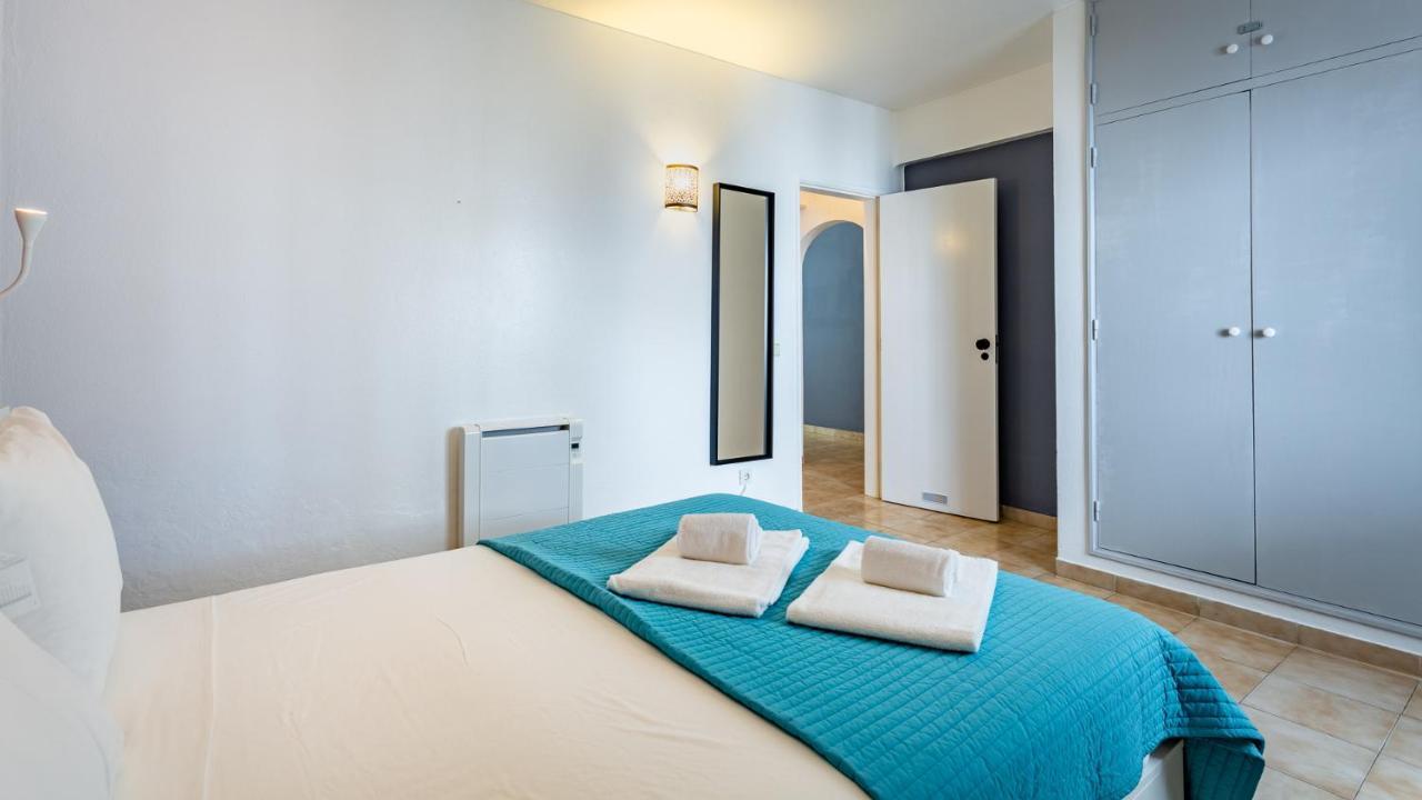 Charming Beachside Apartment W/ Pool By Lovelystay Albufeira Luaran gambar